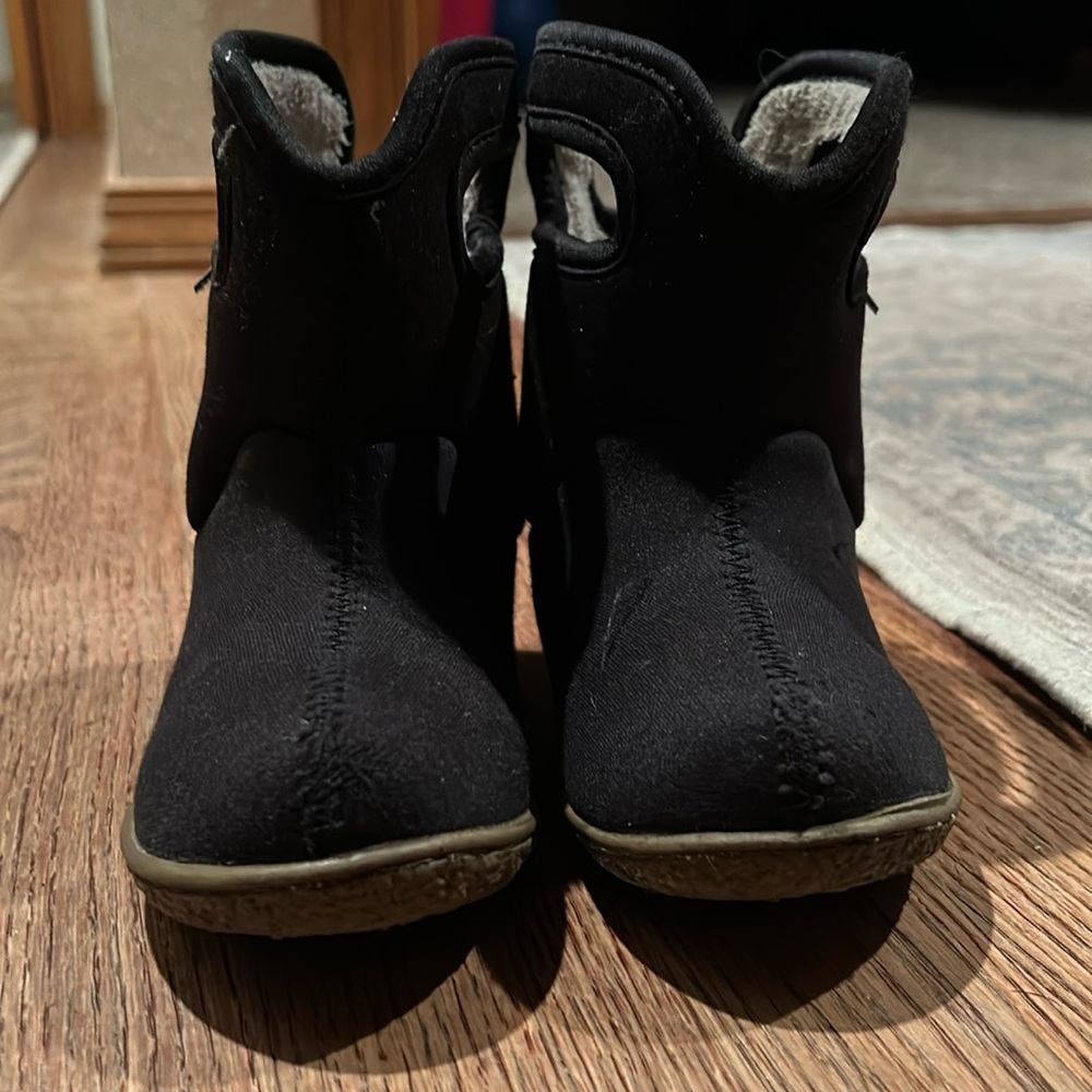 Toddler bogs size 6